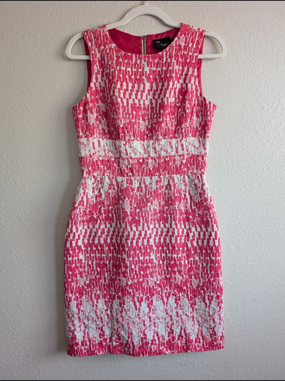 Structured Pink and Off-White Sleeveless Sheath Dress with Textured Fabric